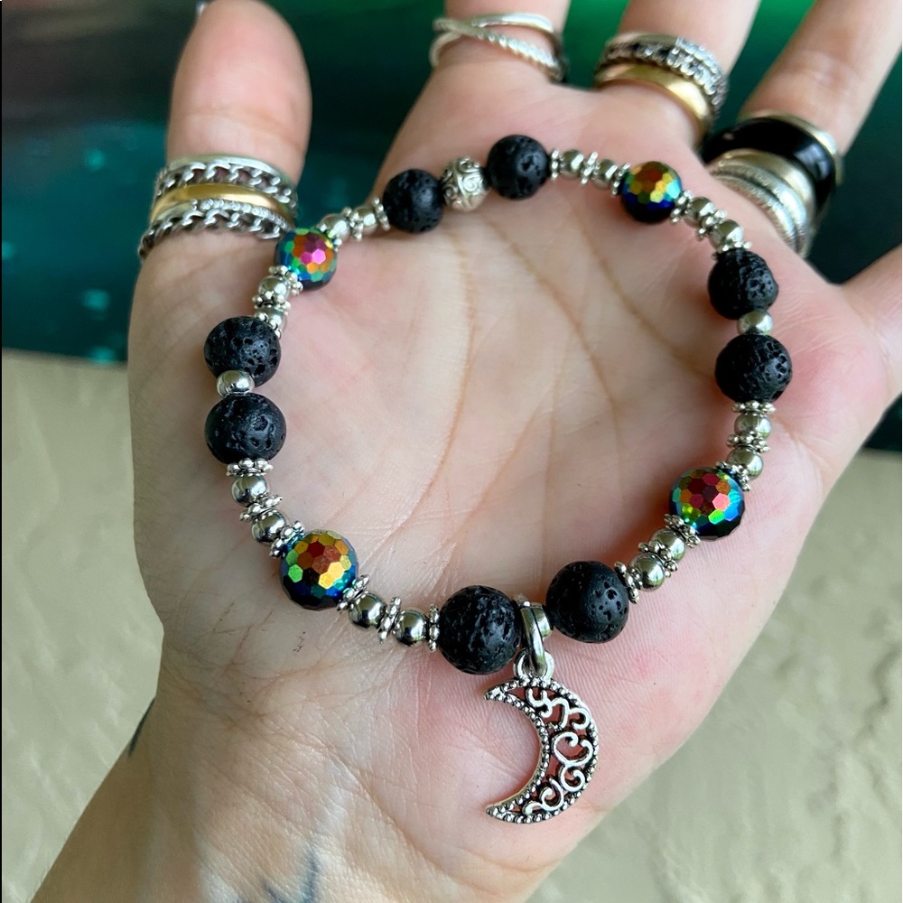 Moon Lava rock oil diffuser rainbow boho bracelet - Picture 12 of 15